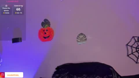 Frida online show from October 20, 1:47 pm