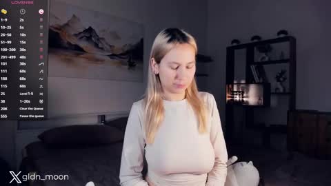 Rina online show from March 8, 7:40 pm