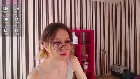Snapshot of _hanna_moon_ chatting on February 19, 7:06 am Hannaolotl online show from February 19, 7:06 am