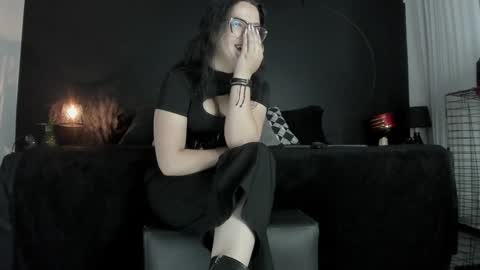 Snapshot of _jade_16 chatting on January 10, 11:33 am Miss Jade online show from January 10, 11:33 am