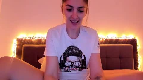 _just_a_simple_girl online show from January 25, 1:25 pm