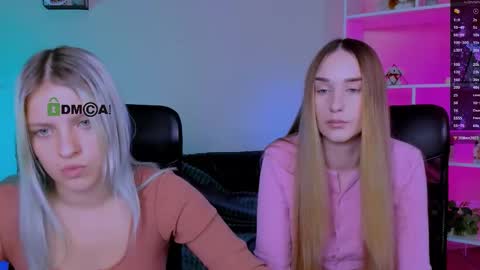 _kellykitten_ online show from November 20, 12:50 pm