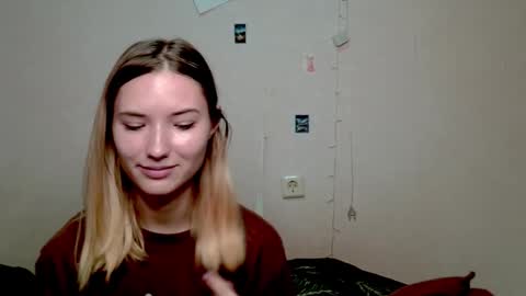 Snapshot of _kikiclark_ chatting on October 10, 8:58 pm _kikiclark_ online show from October 10, 8:58 pm