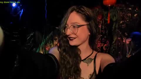 Lady Luna online show from May 19, 1:56 am