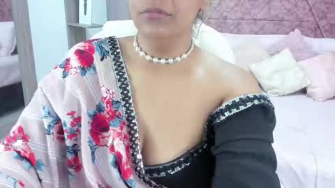 Snapshot of _lakshmi_hotx chatting on February 26, 11:43 am NAILHA SAJANI online show from February 26, 11:43 am