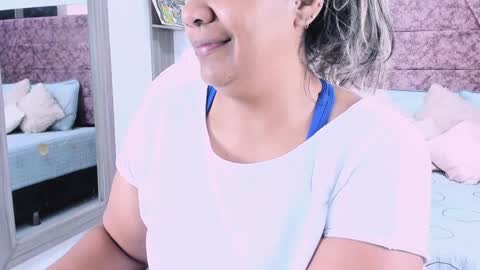Snapshot of _lakshmi_hotx chatting on February 4, 11:49 am NAILHA SAJANI online show from February 4, 11:49 am