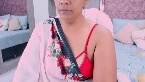 Snapshot of _lakshmi_hotx chatting on February 17, 12:05 pm NAILHA SAJANI online show from February 17, 12:05 pm