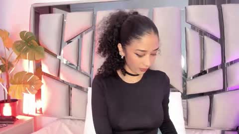 Lanna  online show from February 12, 1:46 pm