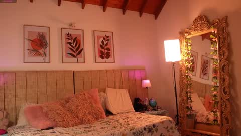 Lissana online show from February 2, 9:36 pm