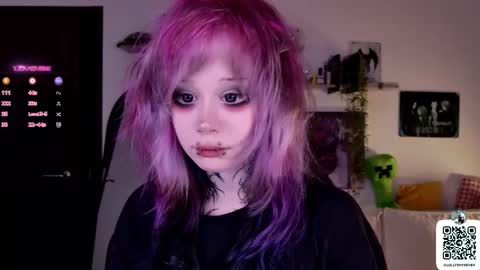 Lolly online show from September 18, 12:58 pm