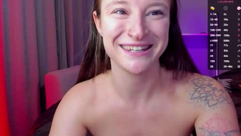 Snapshot of _lorra chatting on September 28, 7:19 pm _lorra online show from September 28, 7:19 pm