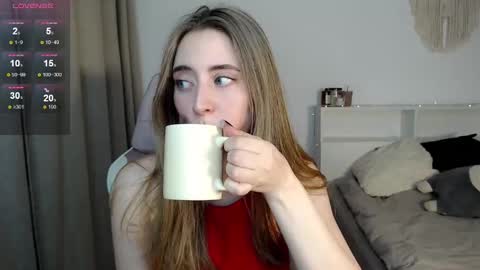 Snapshot of _loveliness_ chatting on February 10, 3:32 pm Amanda mandy online show from February 10, 3:32 pm