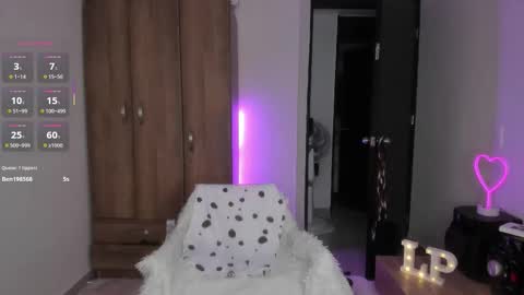   online show from October 15, 1:57 pm