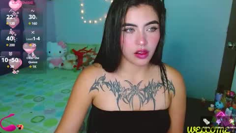 Snapshot of _luna_torres chatting on March 4, 4:17 am luna torres online show from March 4, 4:17 am