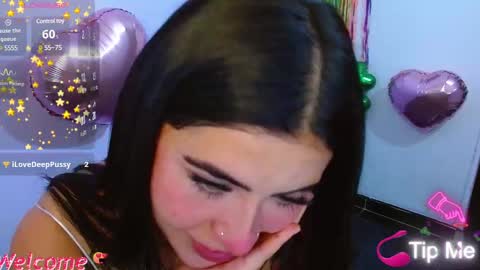 Snapshot of _luna_torres chatting on December 4, 10:51 pm luna torres online show from December 4, 10:51 pm