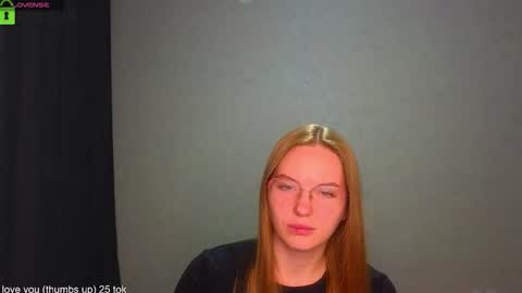 Snapshot of _lysafeta_ chatting on September 18, 4:27 pm Welcome guys  Pleasure to see you all here  My name is Lysafeta and MichaelaTip menu is active Private is open  online show from September 18, 4:27 pm