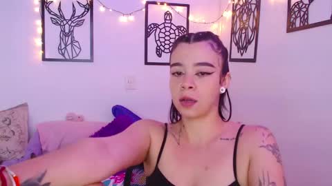 Snapshot of _marcela_wi chatting on February 5, 9:40 pm Marce  online show from February 5, 9:40 pm