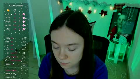 Snapshot of _margoqueen_ chatting on December 15, 7:46 am Margo online show from December 15, 7:46 am