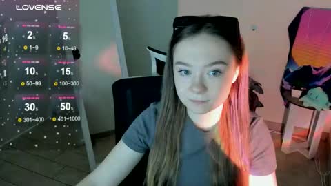 Snapshot of _margoqueen_ chatting on September 12, 12:01 pm Margo online show from September 12, 12:01 pm