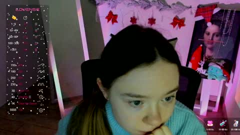 Snapshot of _margoqueen_ chatting on December 20, 7:12 am Margo online show from December 20, 7:12 am