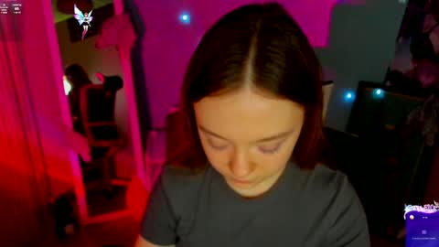 Snapshot of _margoqueen_ chatting on December 22, 7:54 am Margo online show from December 22, 7:54 am