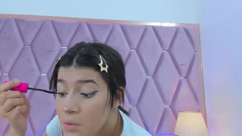 Snapshot of _maskedgirl_ chatting on October 11, 12:30 pm Nahayo online show from October 11, 12:30 pm