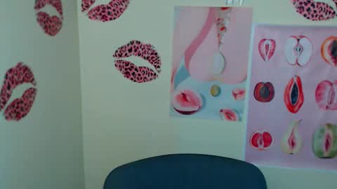 Susie online show from December 14, 7:03 am