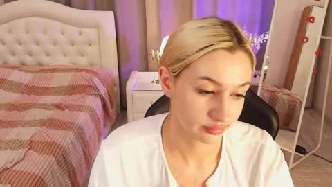 Melany online show from October 10, 4:23 pm