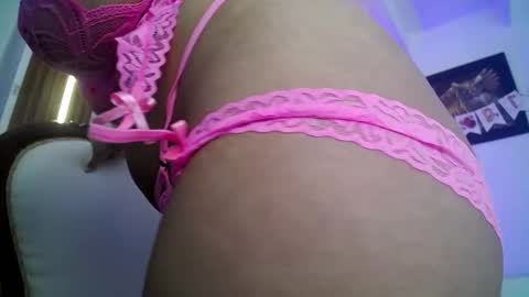  Mia  online show from February 12, 6:42 pm