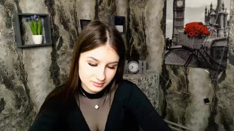 Snapshot of _miaangel_ chatting on February 21, 1:55 pm Mia online show from February 21, 1:55 pm