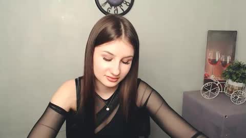 Snapshot of _miaangel_ chatting on March 10, 1:10 pm Mia online show from March 10, 1:10 pm
