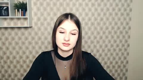 Snapshot of _miaangel_ chatting on March 7, 2:12 pm Mia online show from March 7, 2:12 pm
