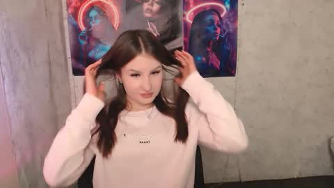 Snapshot of _miaangel_ chatting on October 15, 1:14 pm Mia online show from October 15, 1:14 pm