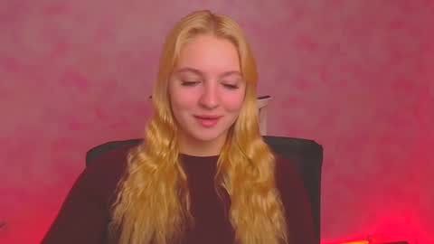 Snapshot of _mila_la_ chatting on January 10, 7:04 am Melanie online show from January 10, 7:04 am