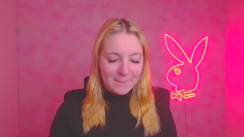 Melanie online show from November 10, 12:44 pm