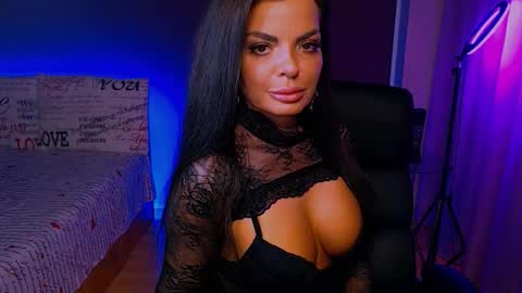 Snapshot of _milani_ chatting on September 26, 6:27 pm Milani online show from September 26, 6:27 pm