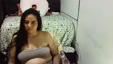 _milf_naughty online show from October 28, 2:17 am