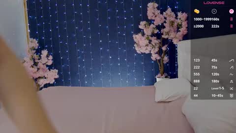 Victoria online show from November 8, 3:39 pm