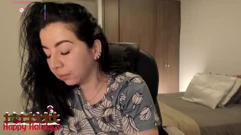 _miss_coco_ online show from December 19, 1:21 am