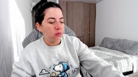 _miss_coco_ online show from February 10, 12:30 pm