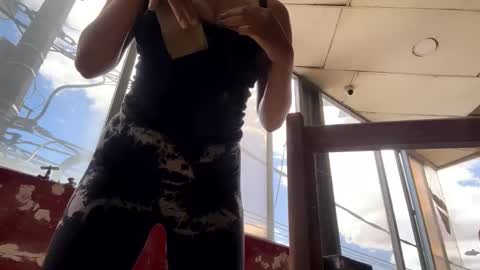     liaaa 4u online show from January 23, 3:22 pm