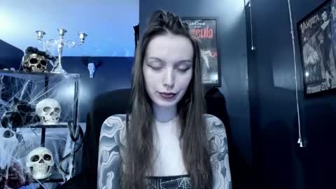 _naamah online show from December 24, 7:44 pm