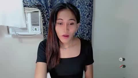 Snapshot of _nakedsabrina chatting on October 9, 6:17 am jenny claire online show from October 9, 6:17 am