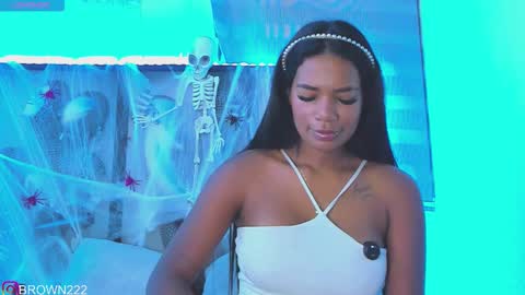 Snapshot of _naomibrown_ chatting on October 21, 3:54 am naomi brown online show from October 21, 3:54 am