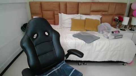 Natalie online show from February 9, 10:21 pm