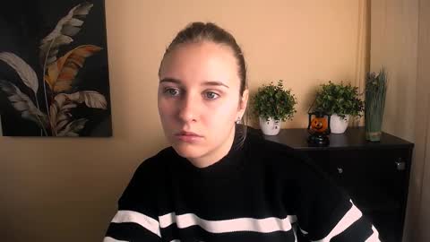 Nica online show from October 30, 9:22 am