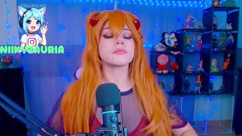 niiky online show from November 12, 11:08 am