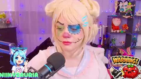 niiky online show from February 12, 4:08 pm