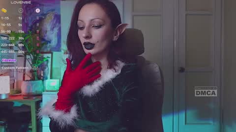 The Supreme Goddess Rose online show from December 18, 10:40 am