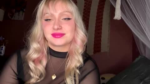 _peaceoutgirlscout_ online show from November 1, 5:00 am